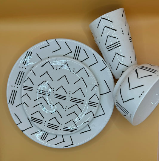 Verre à eau blanc et noir motif berbère